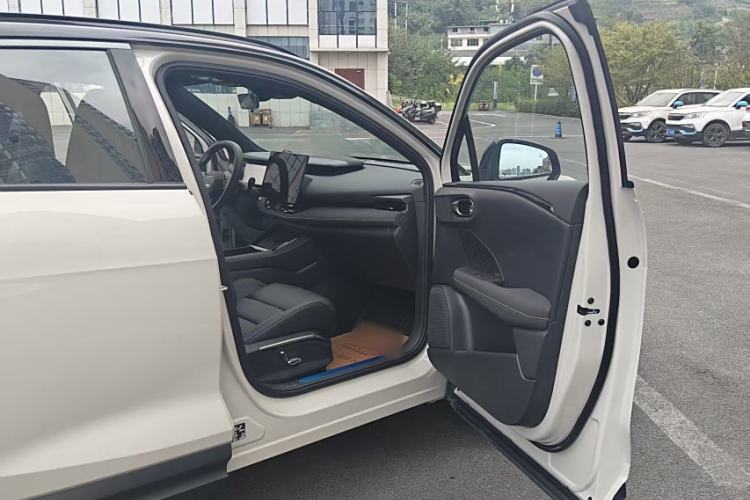 Used Lynk & Co 06 2025 Renew 1.5T Halo Interior 1