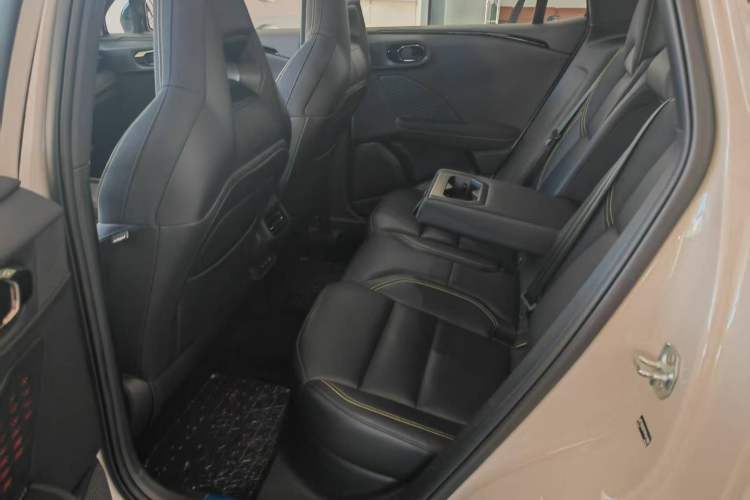 Used Lynk & Co 06 2025 Renew 1.5T Plus Interior 4