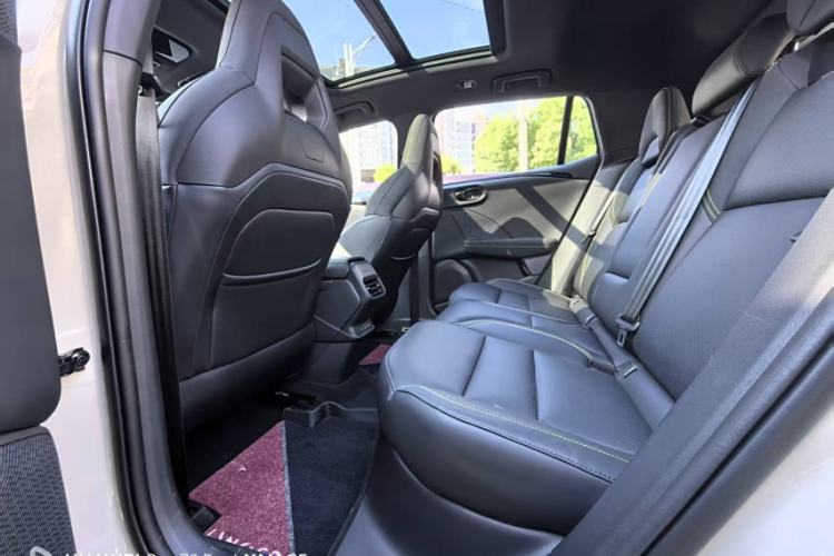 Used Lynk & Co 06 2025 Renew 1.5T Halo Interior 4