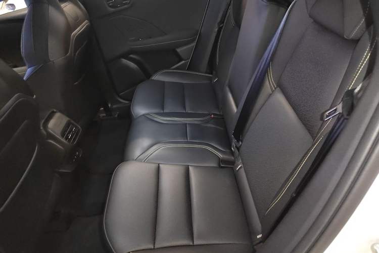 Used Lynk & Co 06 2025 Renew 1.5T Halo Interior 4