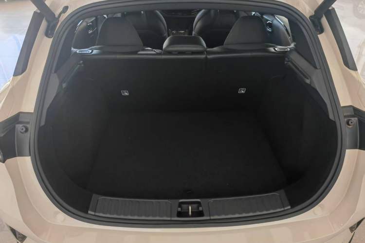 Used Lynk & Co 06 2025 Renew 1.5T Plus Interior 6