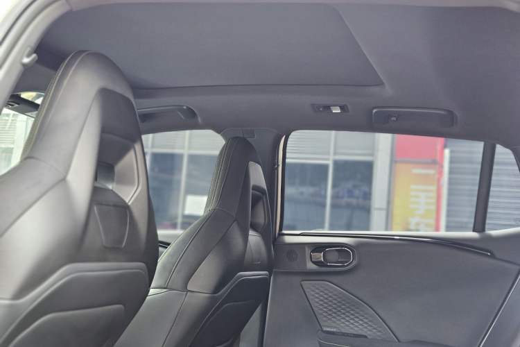Used Lynk & Co 06 2025 Renew 1.5T Pro Interior 9