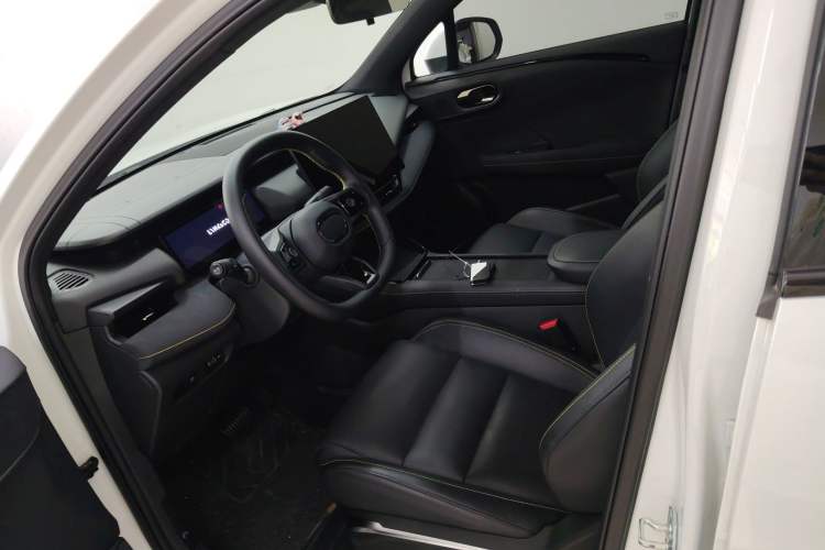 Used Lynk & Co 06 2025 Renew 1.5T Pro Left Front Seat