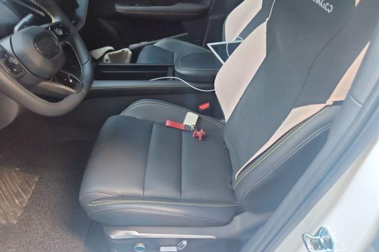 Used Lynk & Co 06 2025 Renew 1.5T Halo Left Front Seat