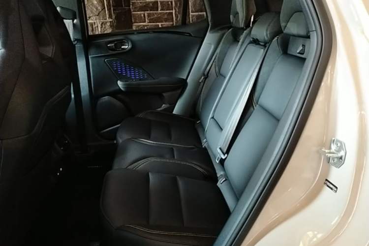 Used Lynk & Co 06 2025 Renew 1.5T Halo Left Rear Seat