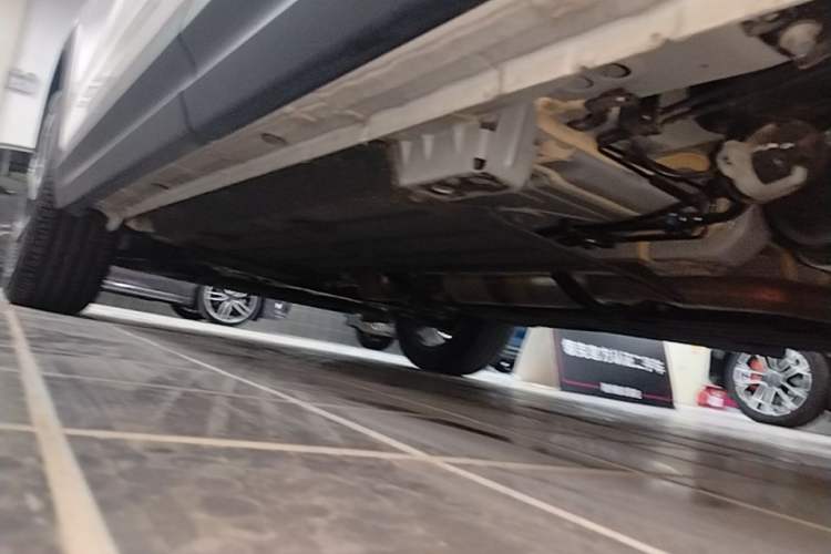 Used Lynk & Co 06 2025 Renew 1.5T Halo Left Side Sill