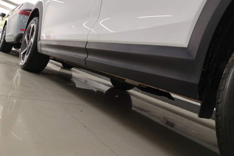 Used Lynk & Co 06 2025 Renew 1.5T Pro Left Side Sill
