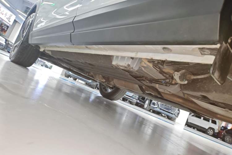 Used Lynk & Co 06 2025 Renew 1.5T Halo Left Side Sill