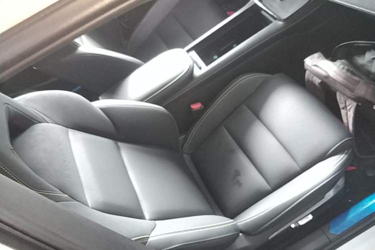 Used Lynk & Co 06 2025 Renew 1.5T Halo Right Front Seat