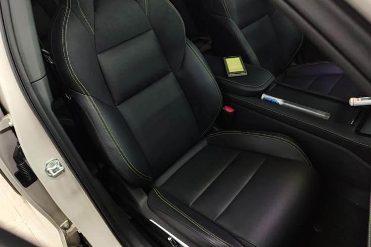 Used Lynk & Co 06 2025 Renew 1.5T Pro Right Front Seat