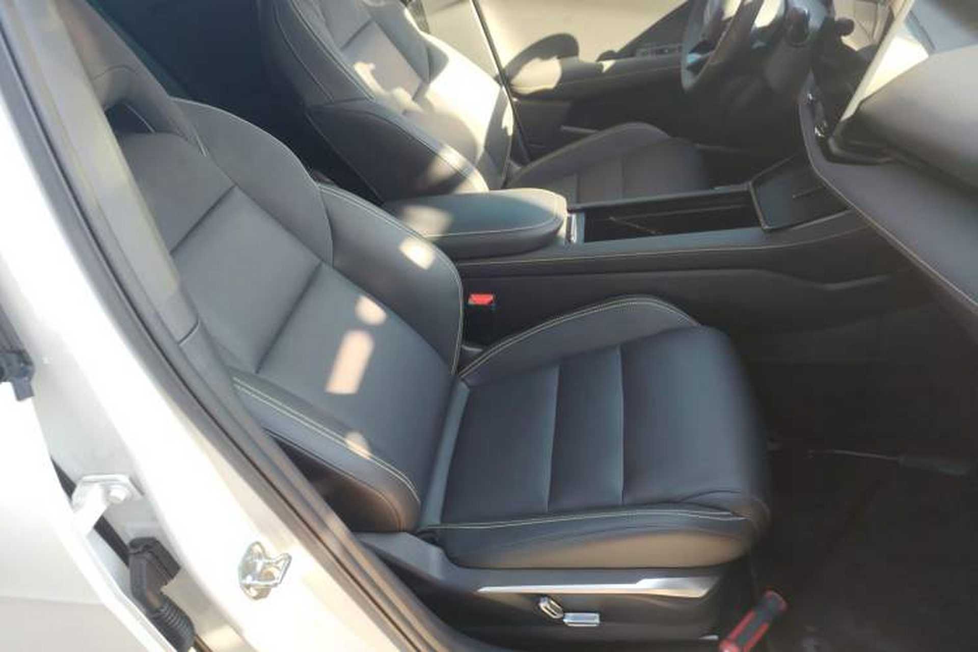 Used Lynk & Co 06 2025 Renew 1.5T Halo Right Front Seat