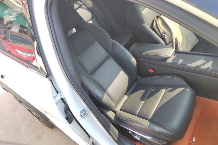 Used Lynk & Co 06 2025 Renew 1.5T Halo Right Front Seat