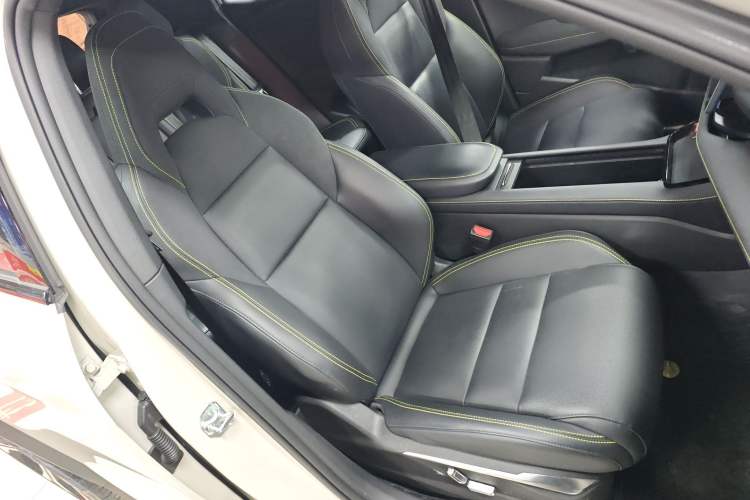 Used Lynk & Co 06 2025 Renew 1.5T Halo Right Front Seat