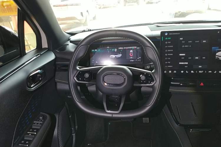 Used Lynk & Co 06 2025 Renew 1.5T Halo Steering Wheel