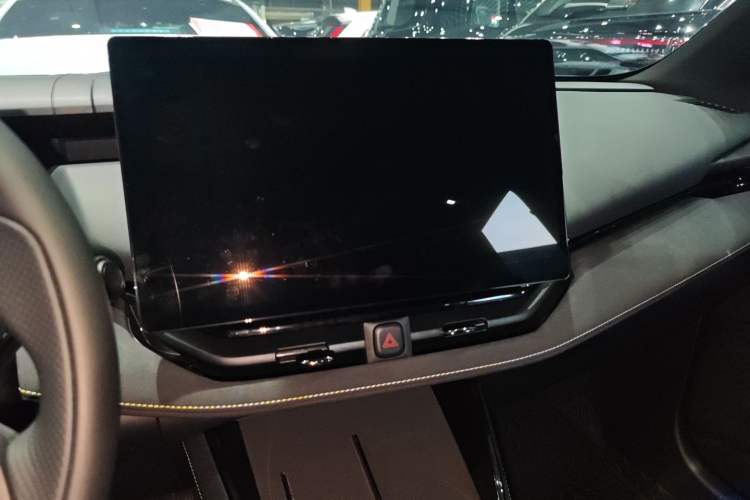 Used Lynk & Co 06 2025 Renew 1.5T Halo Interior 1