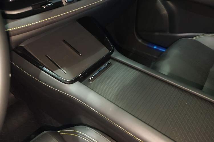 Used Lynk & Co 06 2025 Renew 1.5T Halo Interior 2