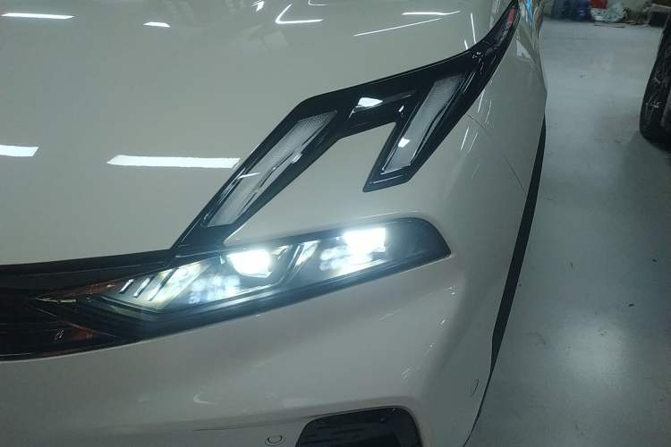 Used Lynk & Co 06 2025 Renew 1.5T Halo Left Front Headlight