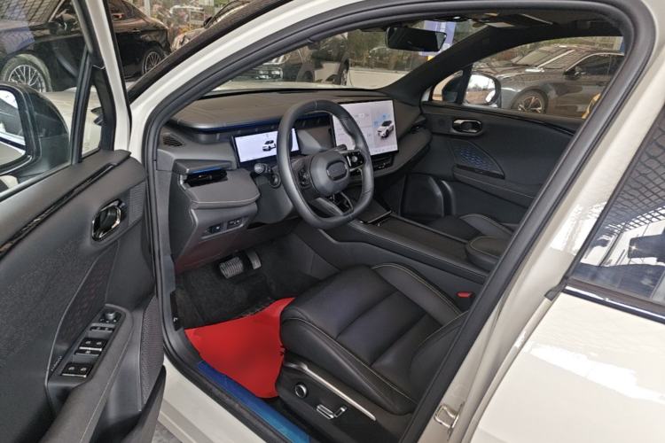 Used Lynk & Co 06 2025 Renew 1.5T Halo Left Front Seat
