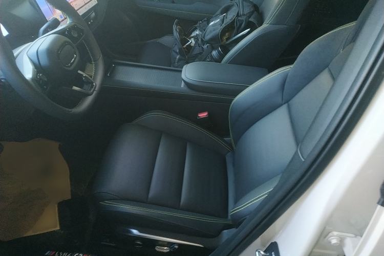 Used Lynk & Co 06 2025 Renew 1.5T Halo Left Front Seat