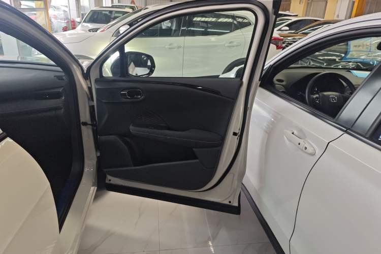 Used Lynk & Co 06 2025 Renew 1.5T Halo Right Front Door Interior