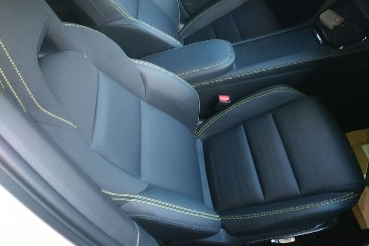 Used Lynk & Co 06 2025 Renew 1.5T Halo Right Front Seat