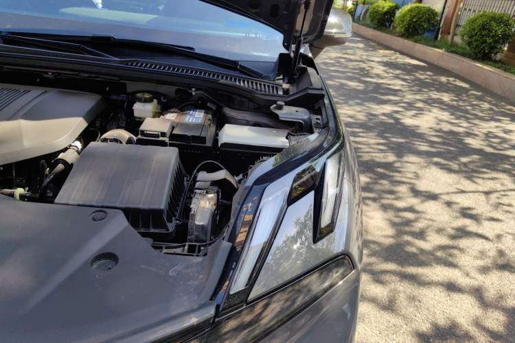 Used Lynk & Co 06 2026 Model Relive 1.5T Ultra Engine Bay Left