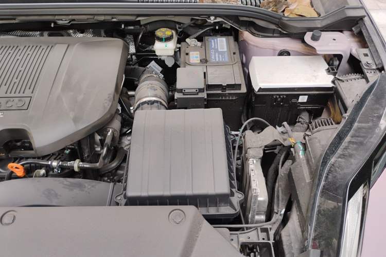Used Lynk & Co 06 2026 Model Relive 1.5T Ultra Engine Bay Left
