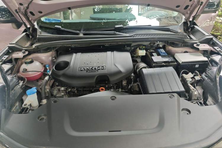 Used Lynk & Co 06 2026 Model Relive 1.5T Ultra Engine Bay