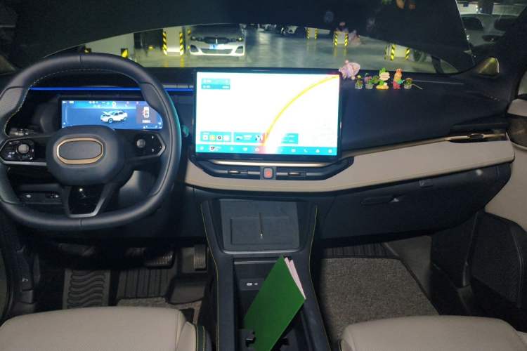 Used Lynk & Co 06 2026 Model Relive 1.5T Ultra Center Console