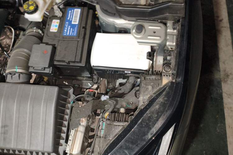 Used Lynk & Co 06 2026 Model Relive 1.5T Ultra Engine Bay Left