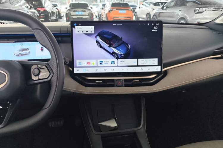 Used Lynk & Co 06 2026 Model Relive 1.5T Ultra Audio And AC Panel