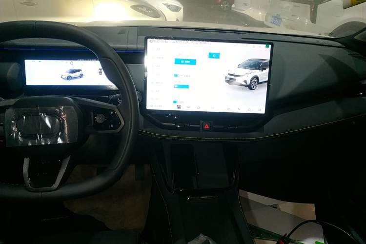 Used Lynk & Co 06 2026 Model Relive 1.5T Ultra Audio And AC Panel