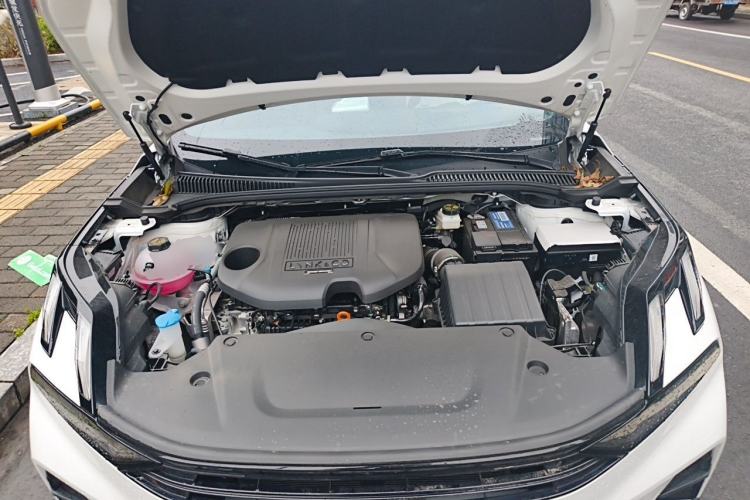 Used Lynk & Co 06 2026 Model Relive 1.5T Max Engine Bay