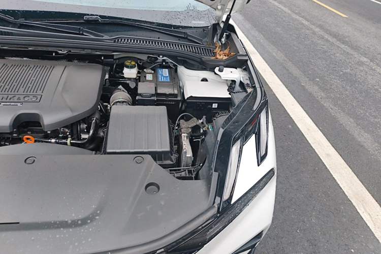 Used Lynk & Co 06 2026 Model Relive 1.5T Max Engine Bay Left