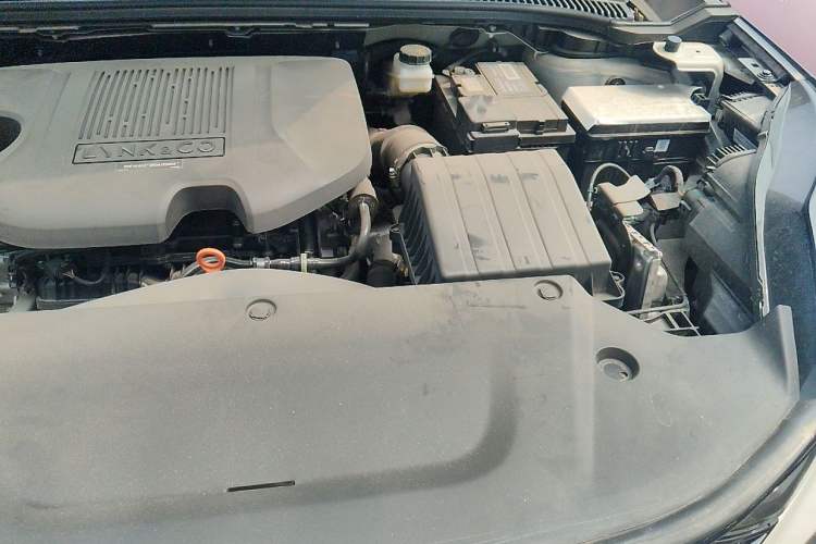 Used Lynk & Co 06 2026 Model Relive 1.5T Ultra Engine Bay Left
