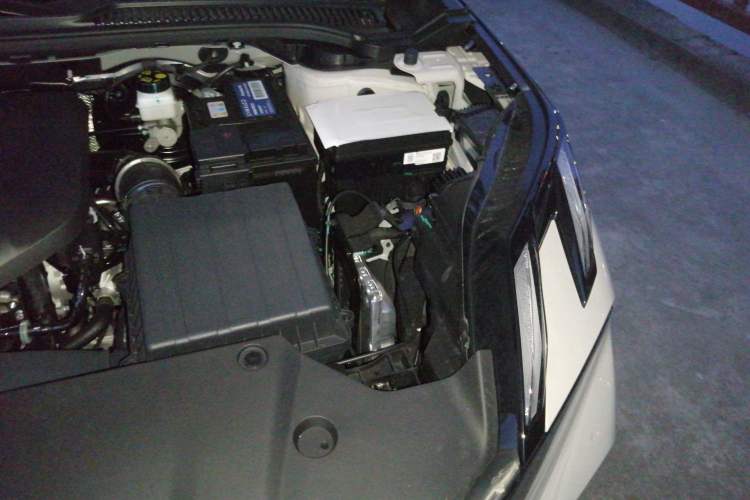 Used Lynk & Co 06 2026 Model Relive 1.5T Ultra Engine Bay Left