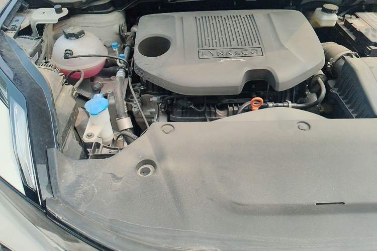 Used Lynk & Co 06 2026 Model Relive 1.5T Ultra Engine Bay Right