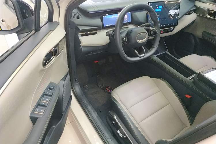 Used Lynk & Co 06 2026 Model Relive 1.5T Ultra Interior 3