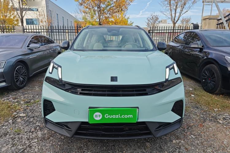 Used Lynk & Co 06 EM-P 2023 EM-P 126 Long-Range Halo Exterior 1