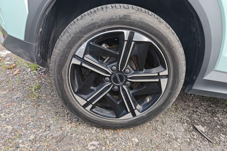 Used Lynk & Co 06 EM-P 2023 EM-P 126 Long-Range Halo Exterior 8