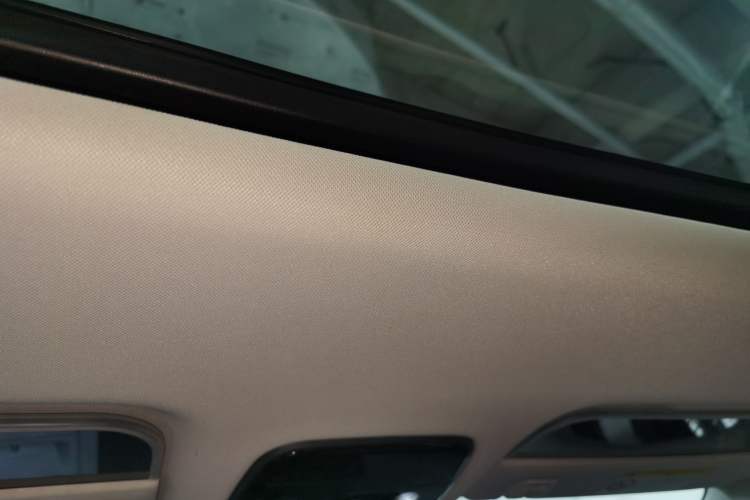 Used Lynk & Co 06 EM-P 2025 EM-P 126 Long-Range Halo Headliner