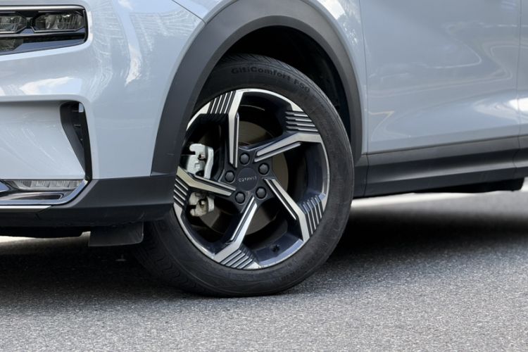 Used Lynk & Co 06 EM-P 2022 PHEV 84 km Range Pro Version Exterior 9