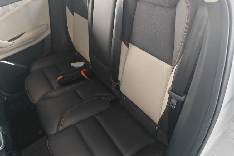 Used Lynk & Co 06 EM-P 2022 PHEV 84 km Range Pro Version Left Rear Seat