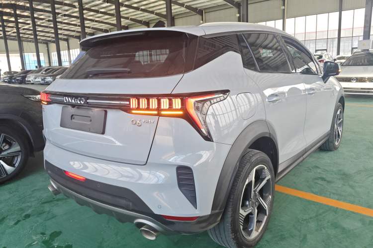 Used Lynk & Co 06 EM-P 2022 PHEV 84 km Range Pro Version Rear Right 45 Deg