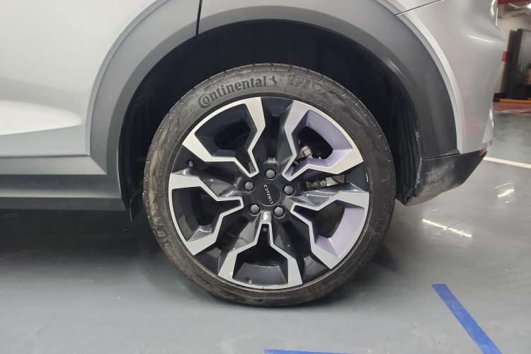Used Lynk & Co 06 EM-P 2023 1.5T Remix PHEV Shero Right Front Wheel Hub