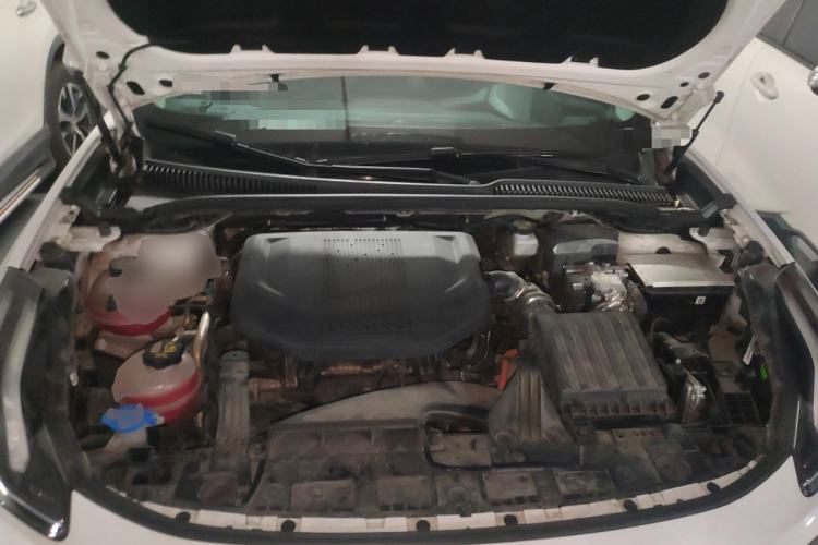 Used Lynk & Co 06 EM-P 2022 PHEV 84 km Range Pro Version Engine Bay