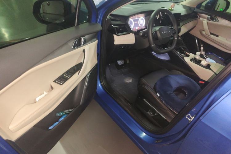 Used Lynk & Co 06 EM-P 2020 PHEV Plus Driver Seat