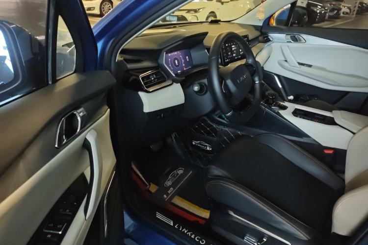 Used Lynk & Co 06 EM-P 2020 PHEV Plus Driver Seat