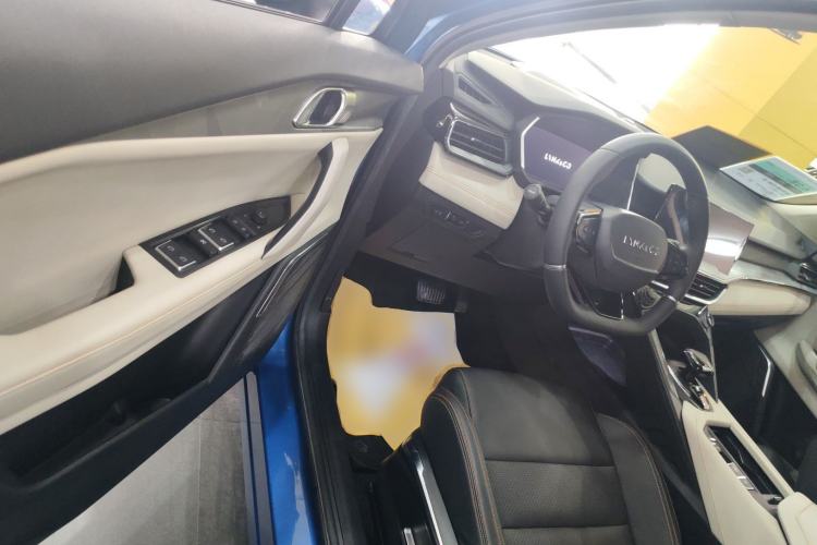 Used Lynk & Co 06 EM-P 2020 PHEV Plus Driver Seat