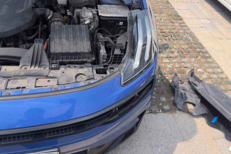 Used Lynk & Co 06 EM-P 2020 PHEV Plus Engine Bay Left